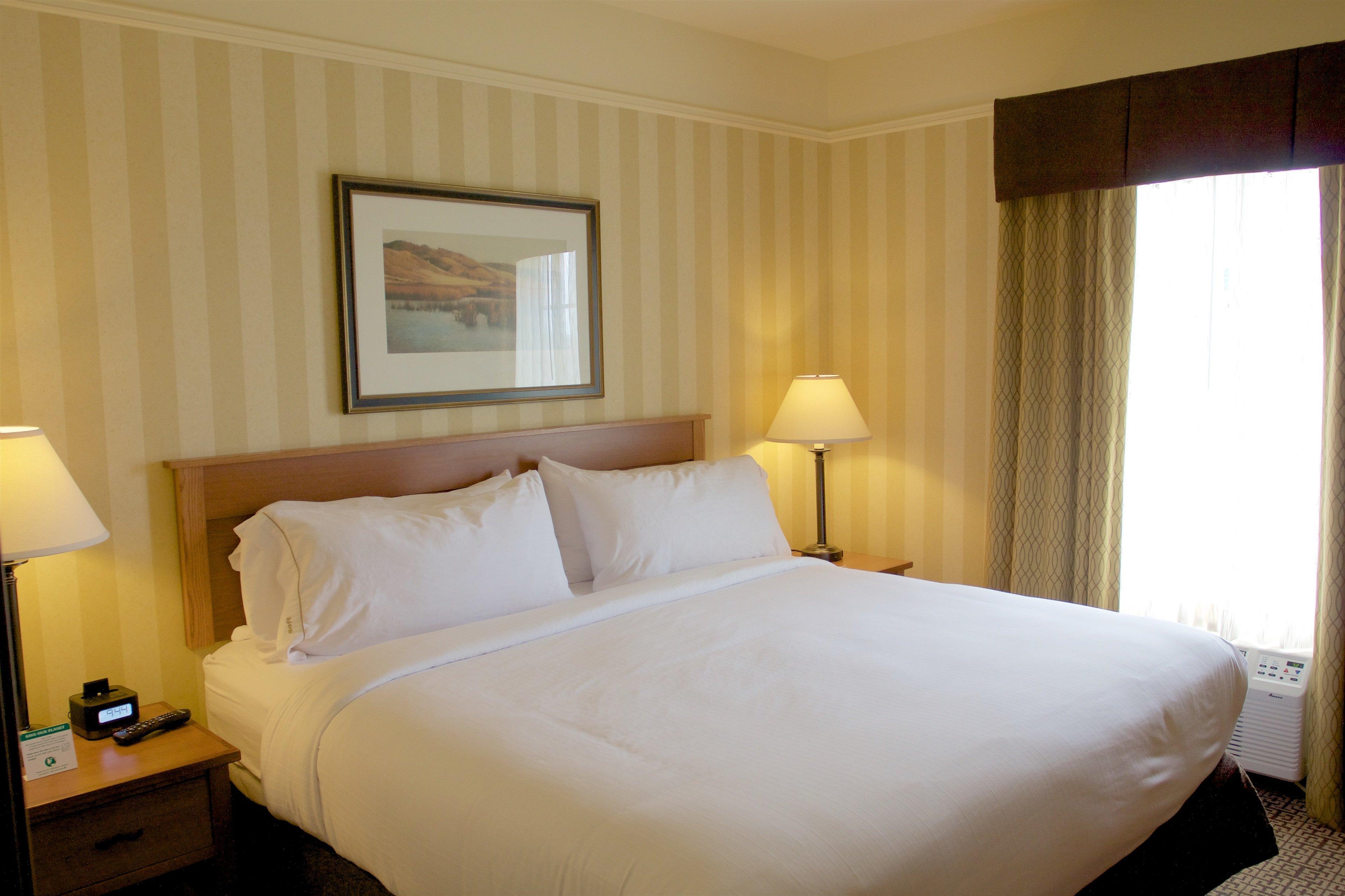 holiday inn express and suites astoria by ihg