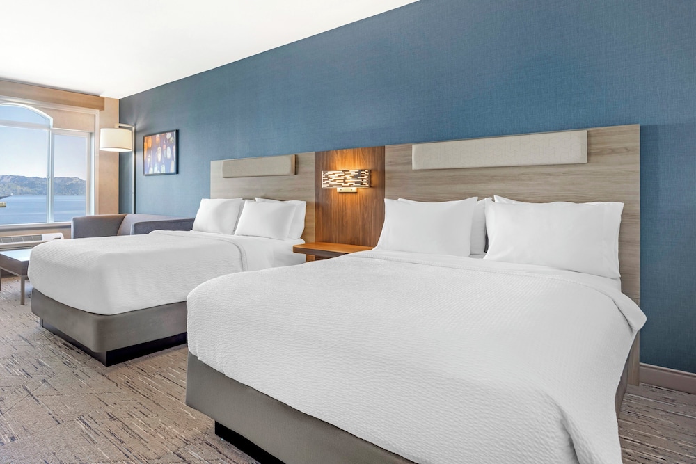 holiday inn express and suites astoria by ihg