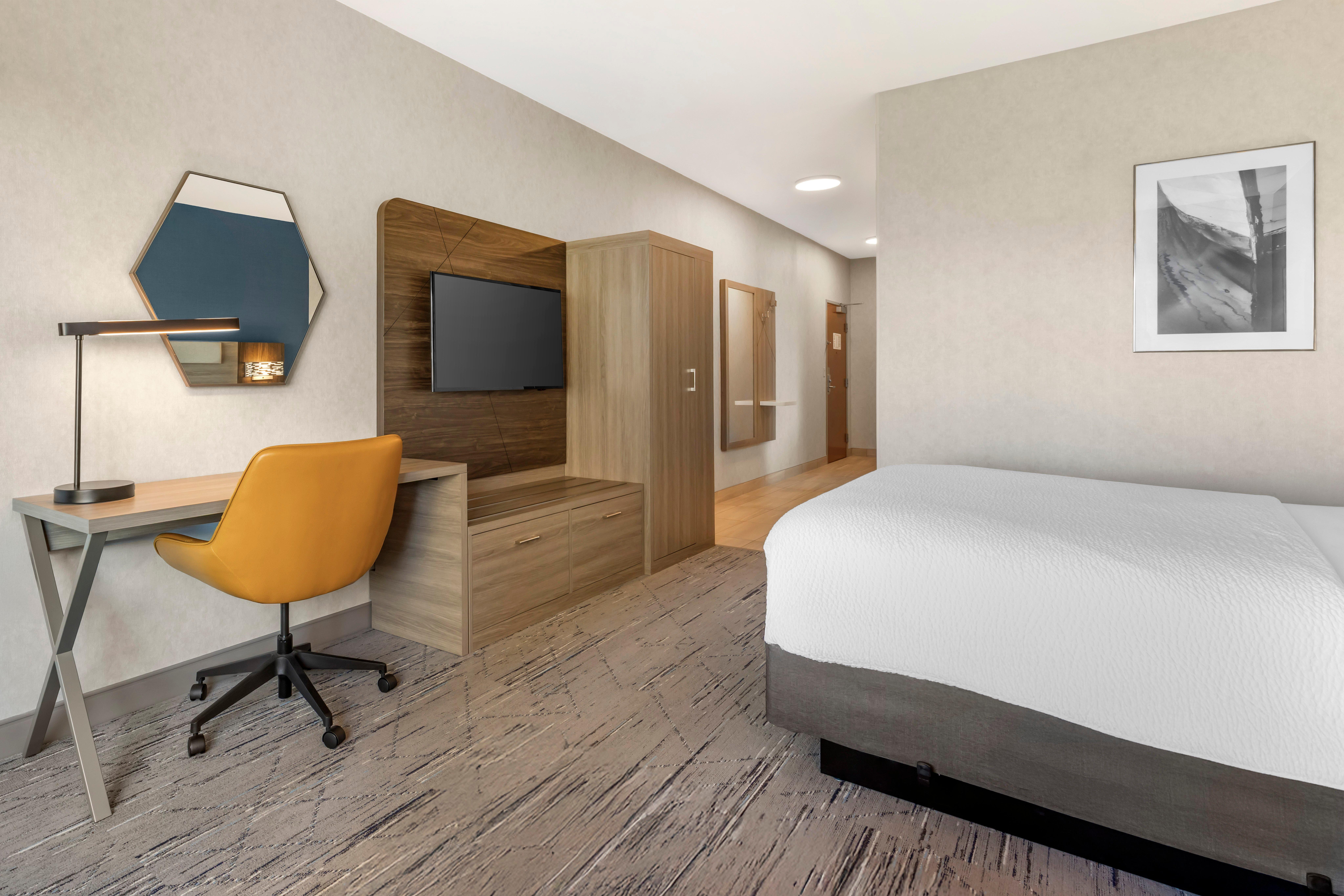 holiday inn express and suites astoria by ihg