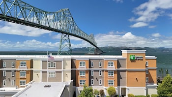 Holiday Inn Express And Suites Astoria By Ihg,Oregon Coast>>Astoria,3 star