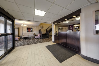 red roof inn and suites newburgh stewart airport