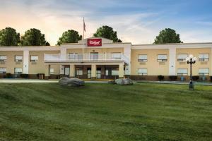 red roof inn and suites newburgh stewart airport