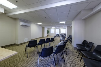 red roof inn and suites newburgh stewart airport