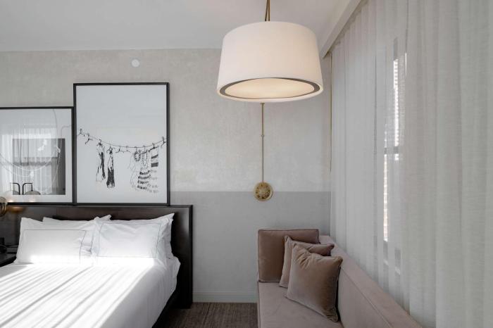 hotel fort des moines curio collection by hilton