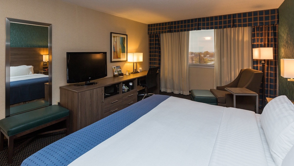 holiday inn downtown mercy area by ihg