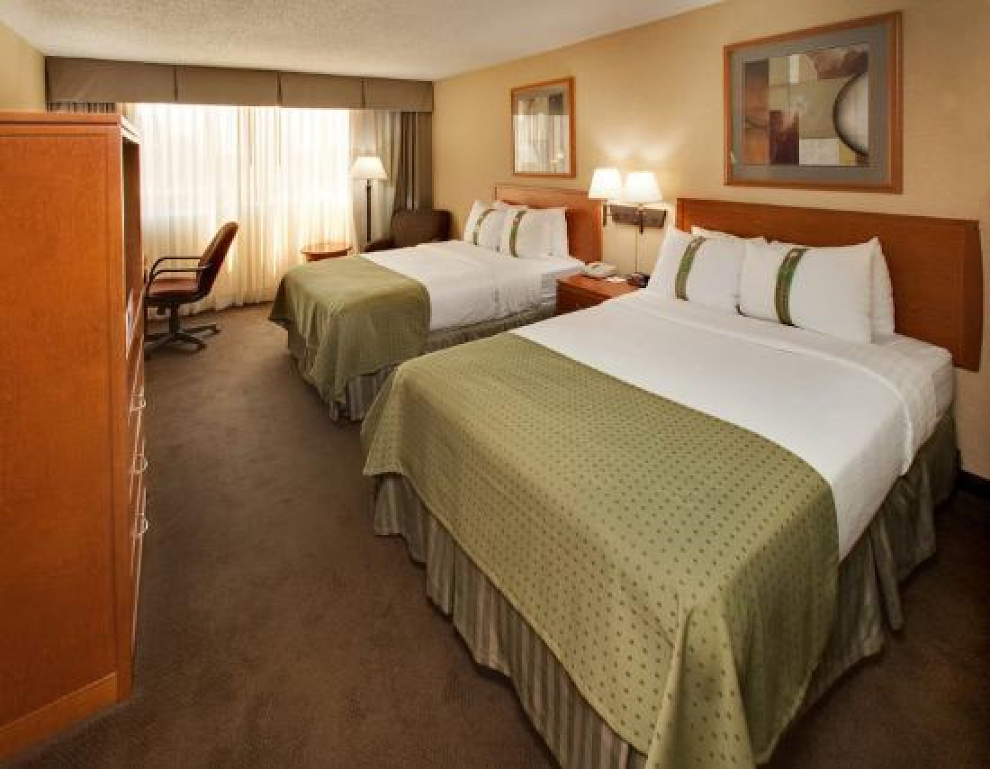 holiday inn downtown mercy area by ihg