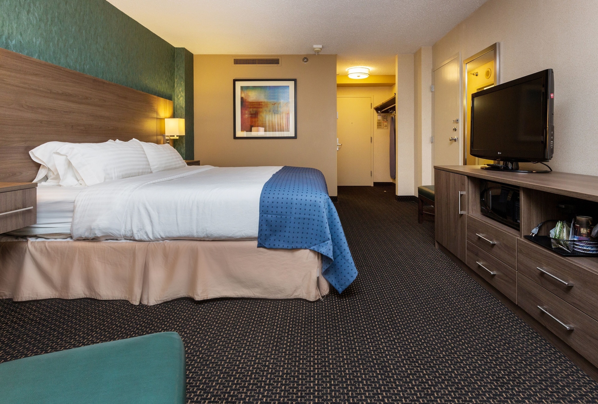 holiday inn downtown mercy area by ihg