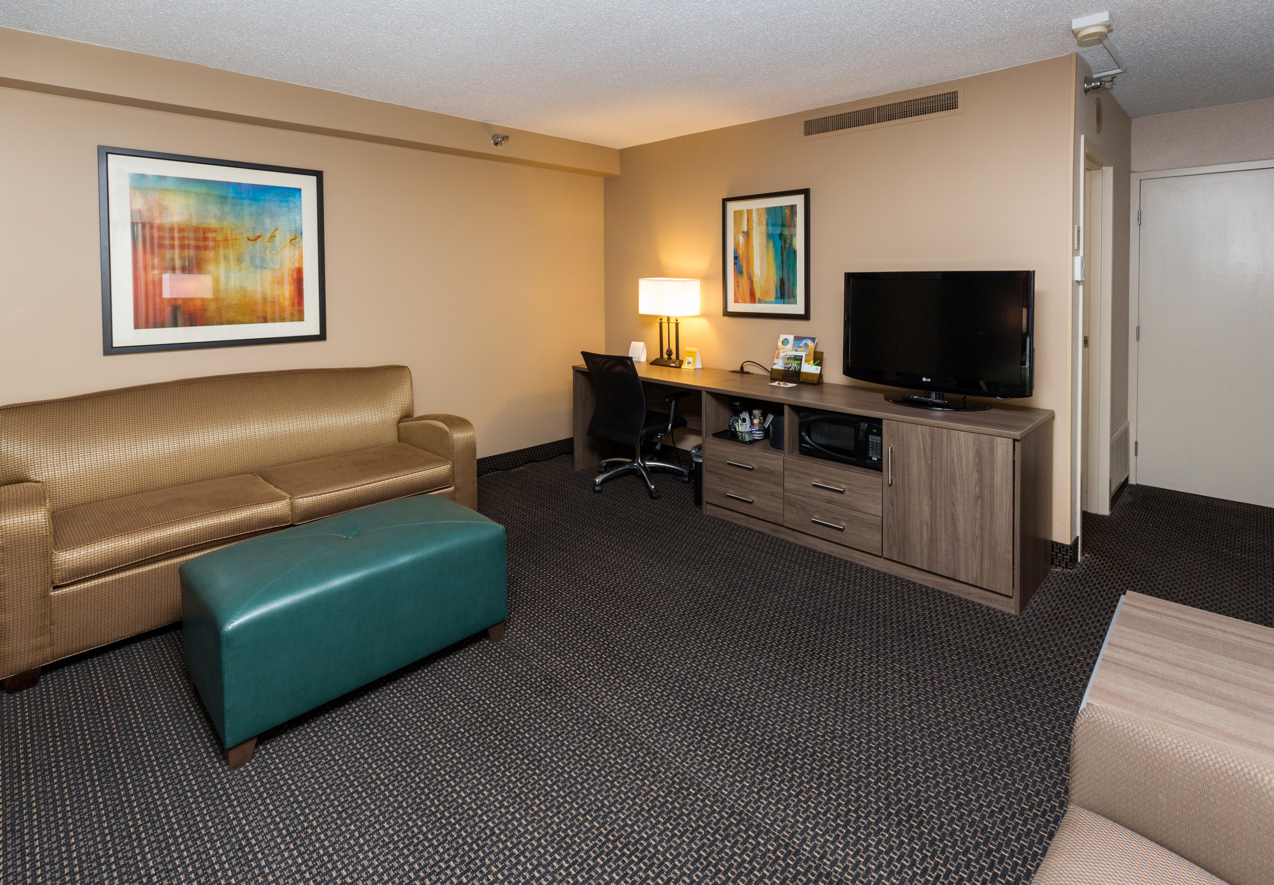 holiday inn downtown mercy area by ihg