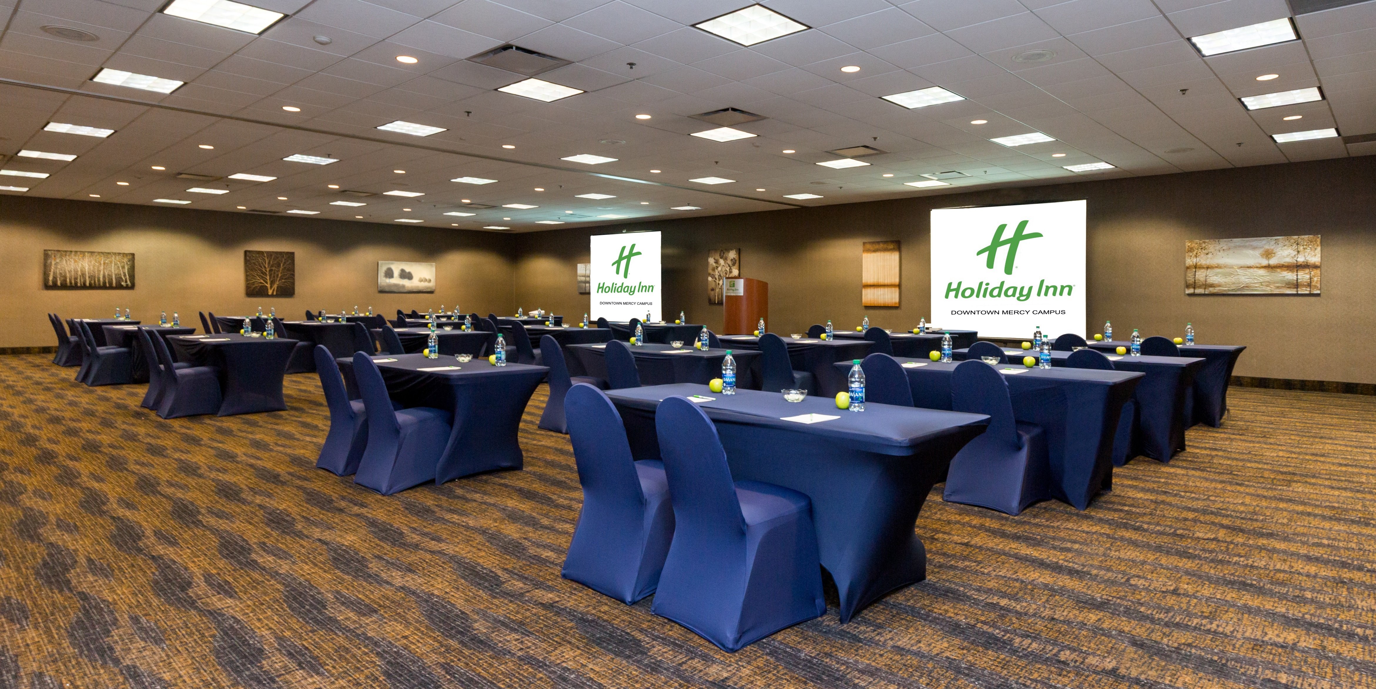 holiday inn downtown mercy area by ihg