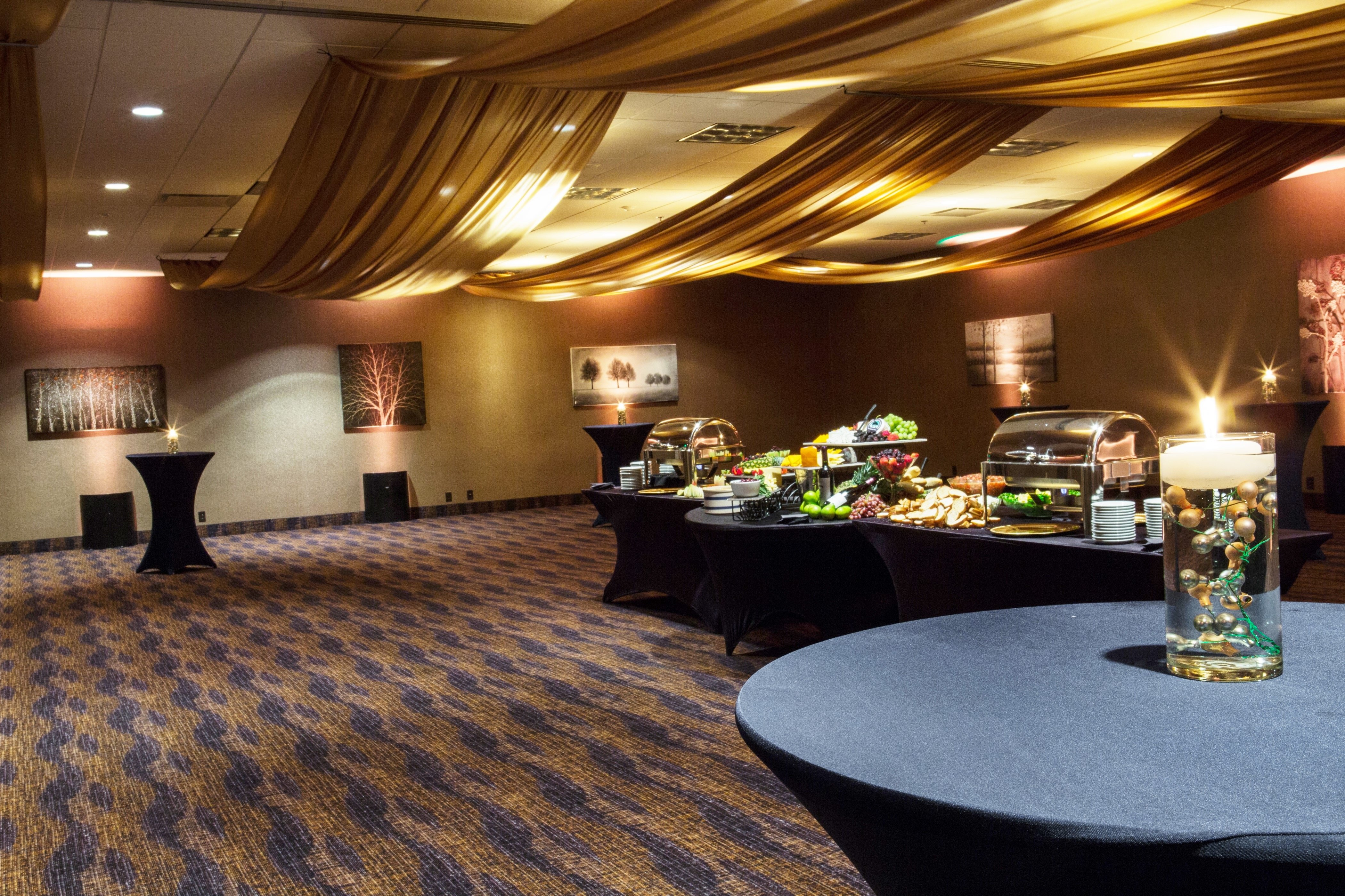 holiday inn downtown mercy area by ihg