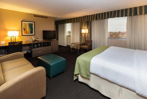 holiday inn downtown mercy area by ihg