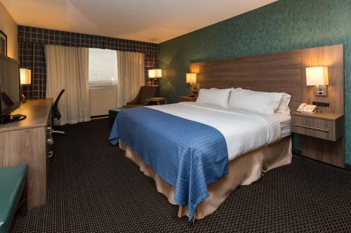 holiday inn downtown mercy area by ihg