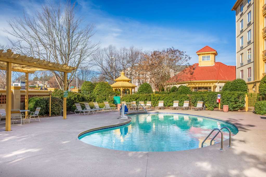 la quinta inn and suites by wyndham greensboro nc