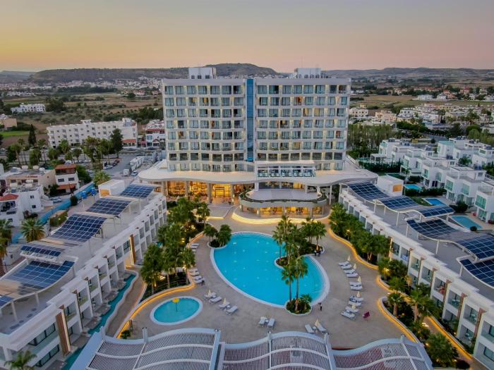 radisson beach resort larnaca