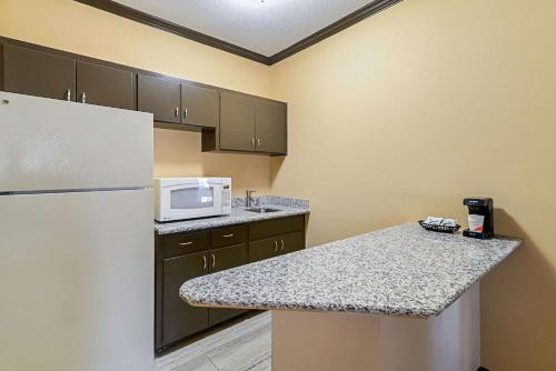quality inn and suites