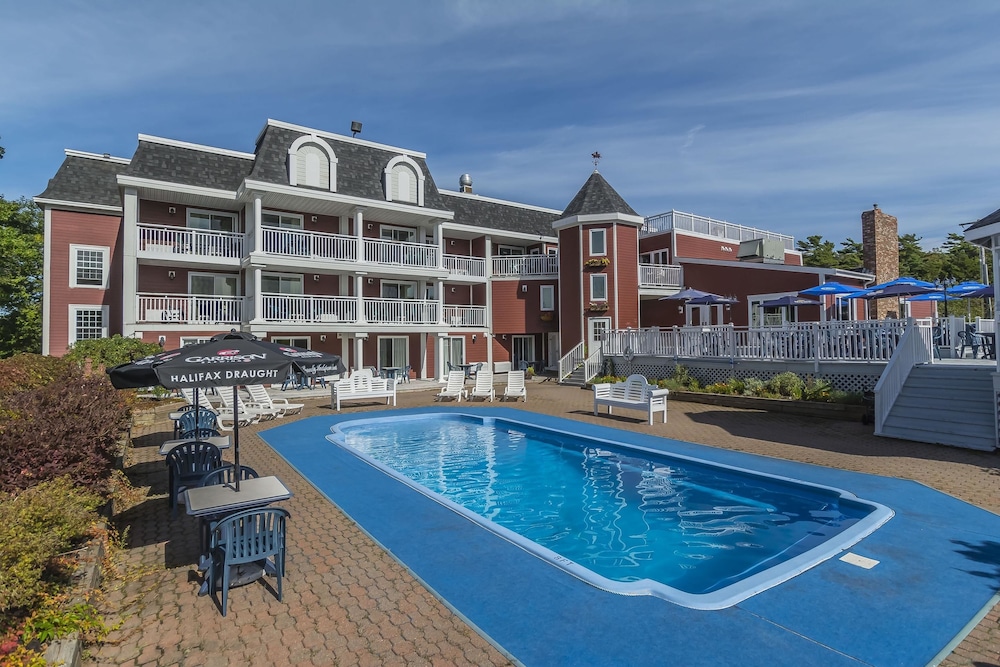 Inn On The Lake,Fall River>>Bedford,3 star