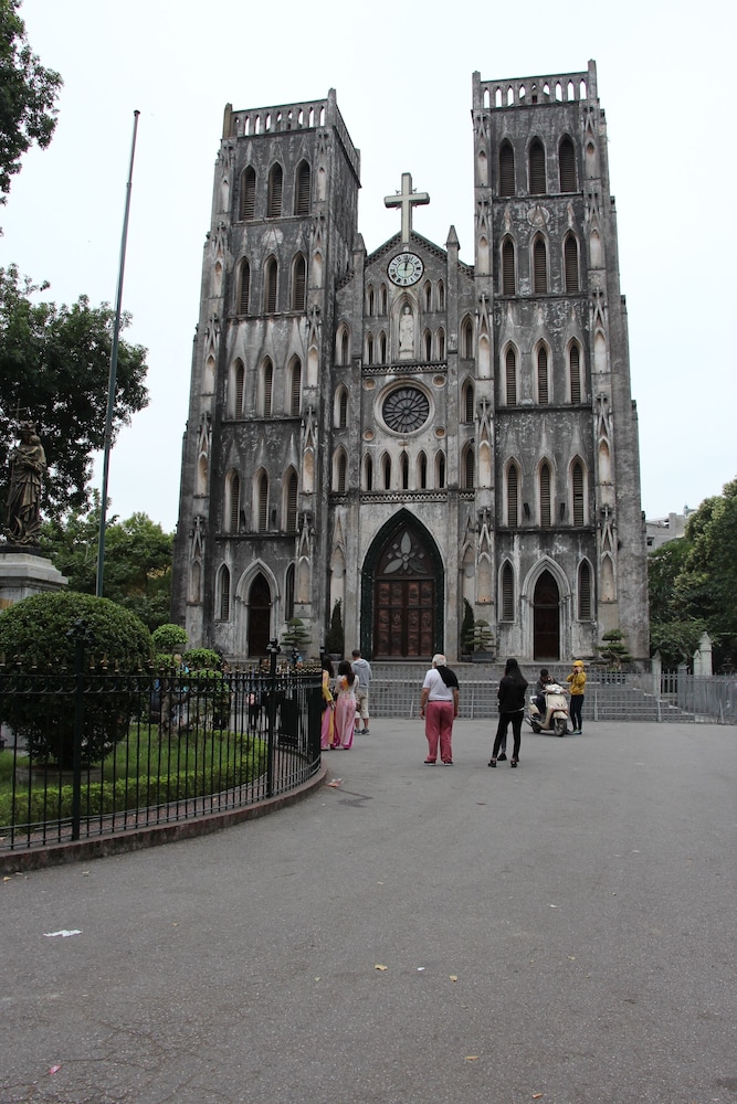 splendid holiday hotel