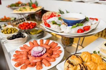 splendid holiday hotel