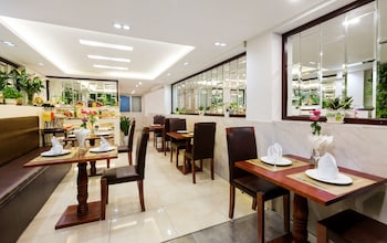 splendid holiday hotel