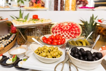 splendid holiday hotel