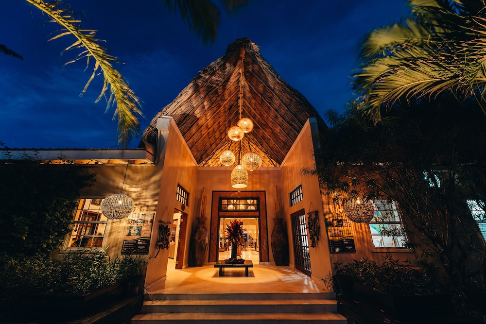 the lodge at jaguar reef