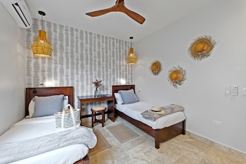 the lodge at jaguar reef