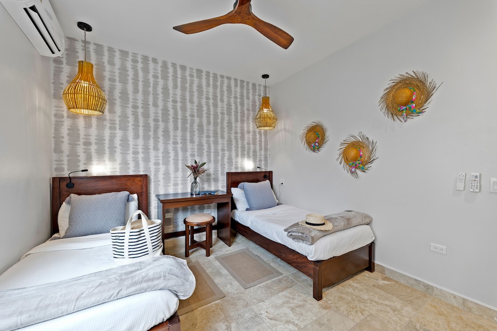 the lodge at jaguar reef