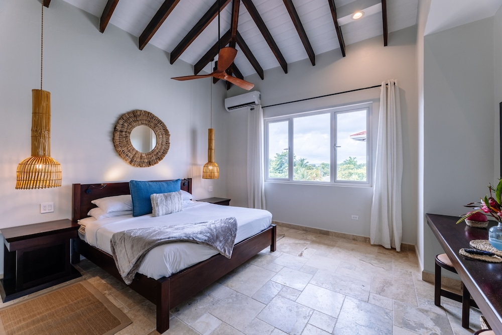 the lodge at jaguar reef