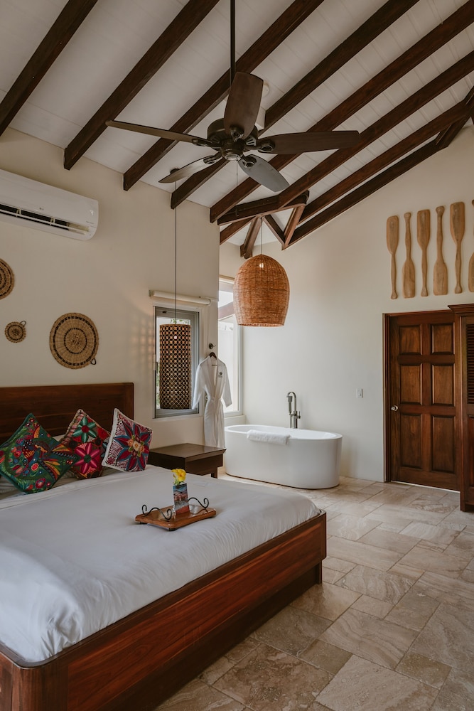 the lodge at jaguar reef