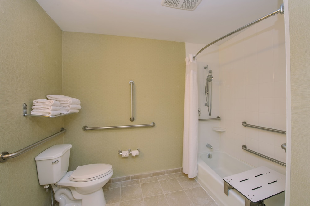 holiday inn express and suites merrimack by ihg