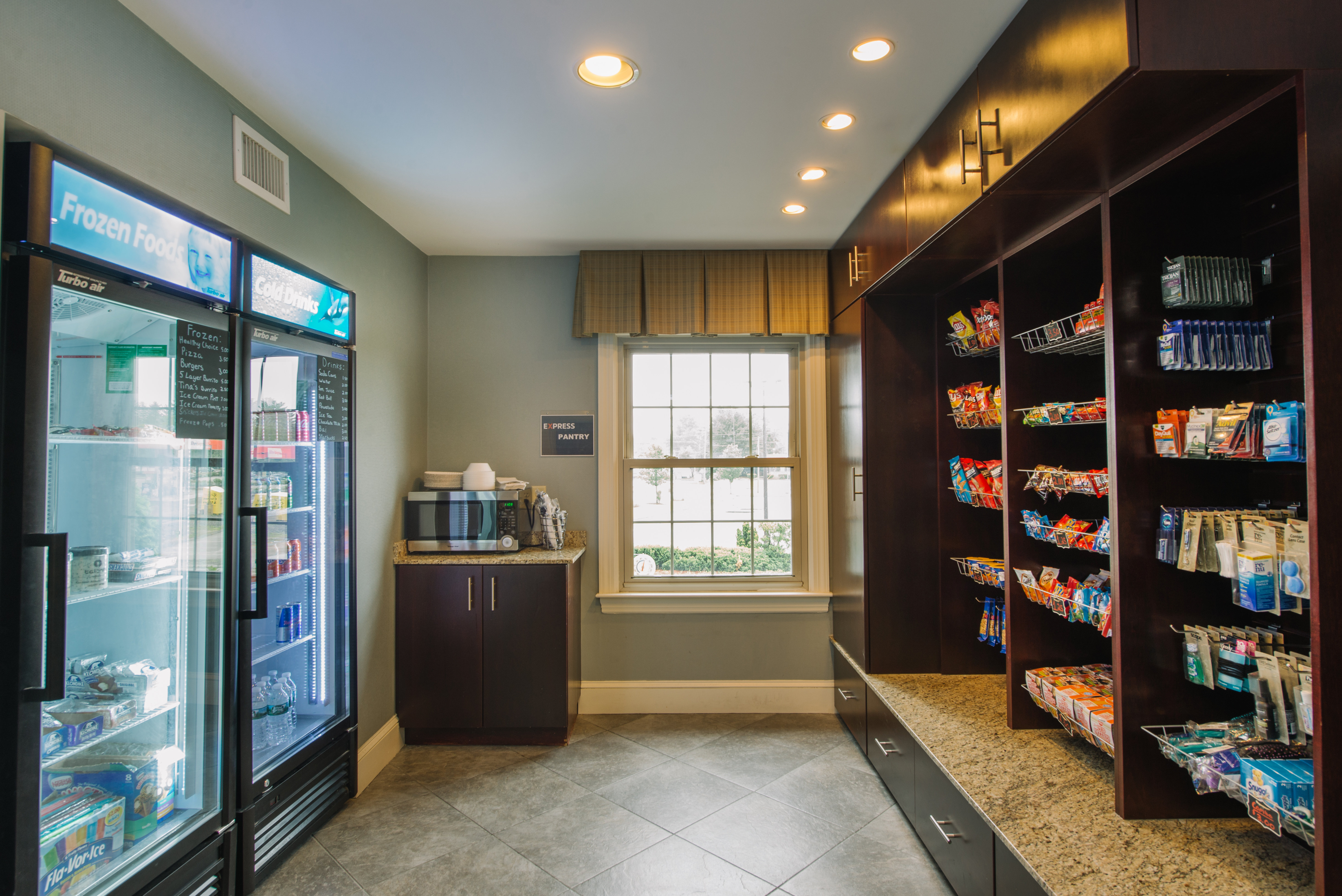 holiday inn express and suites merrimack by ihg
