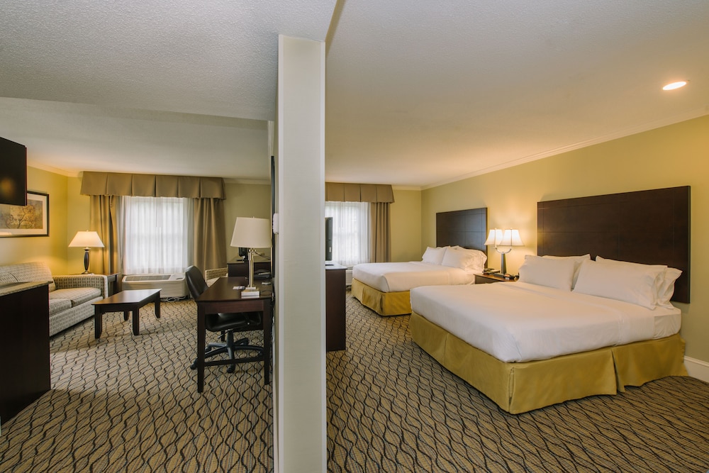 holiday inn express and suites merrimack by ihg