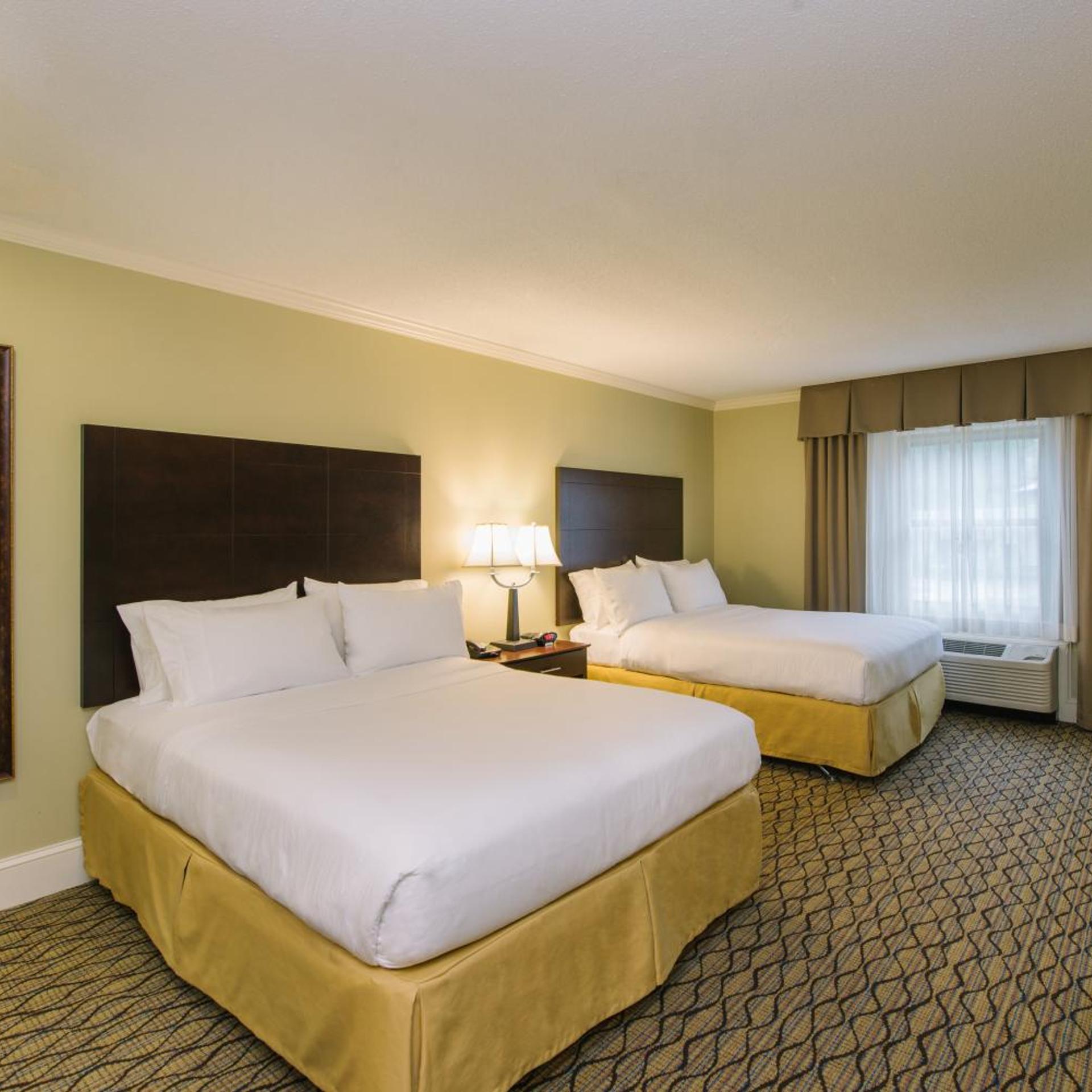 holiday inn express and suites merrimack by ihg