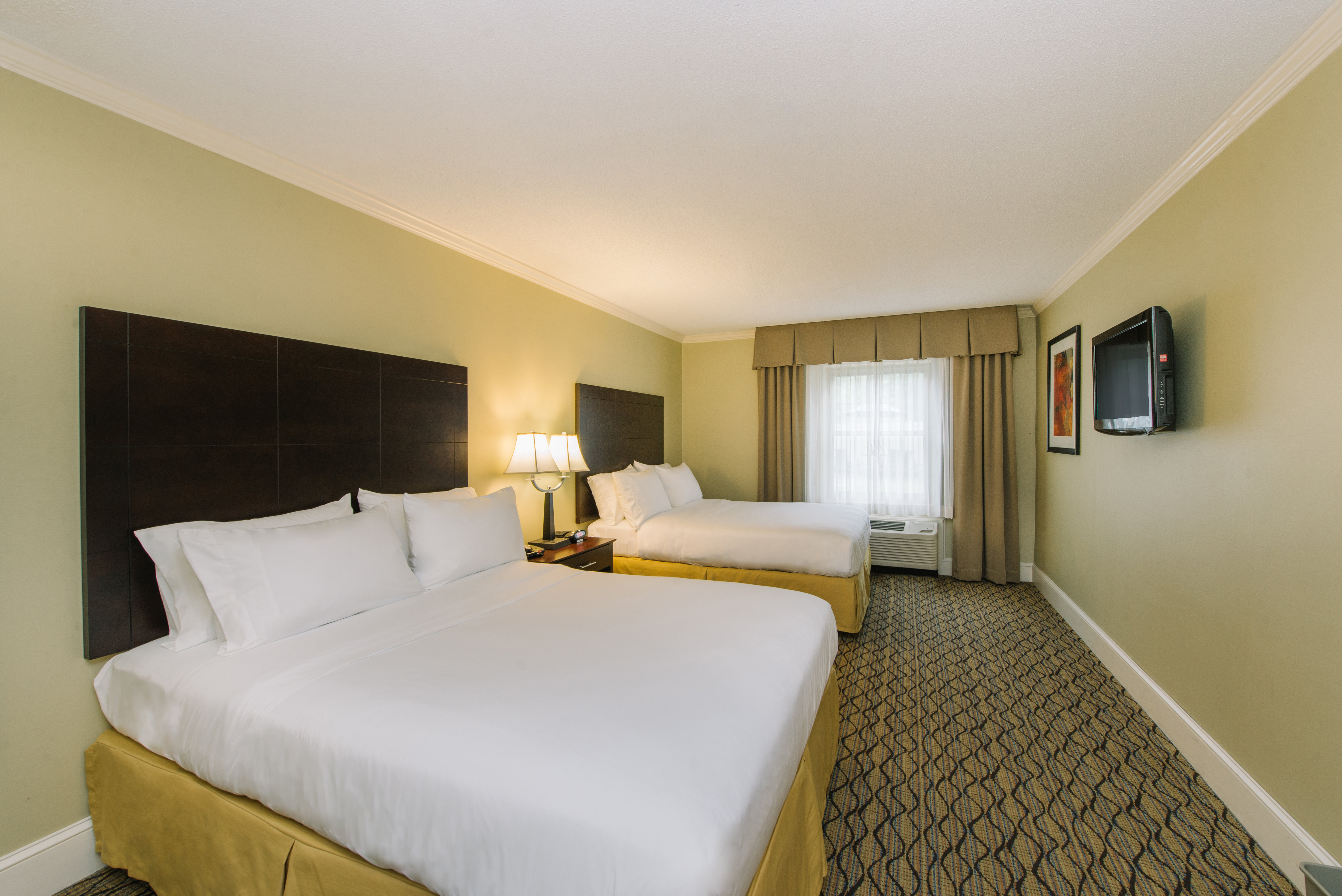 holiday inn express and suites merrimack by ihg