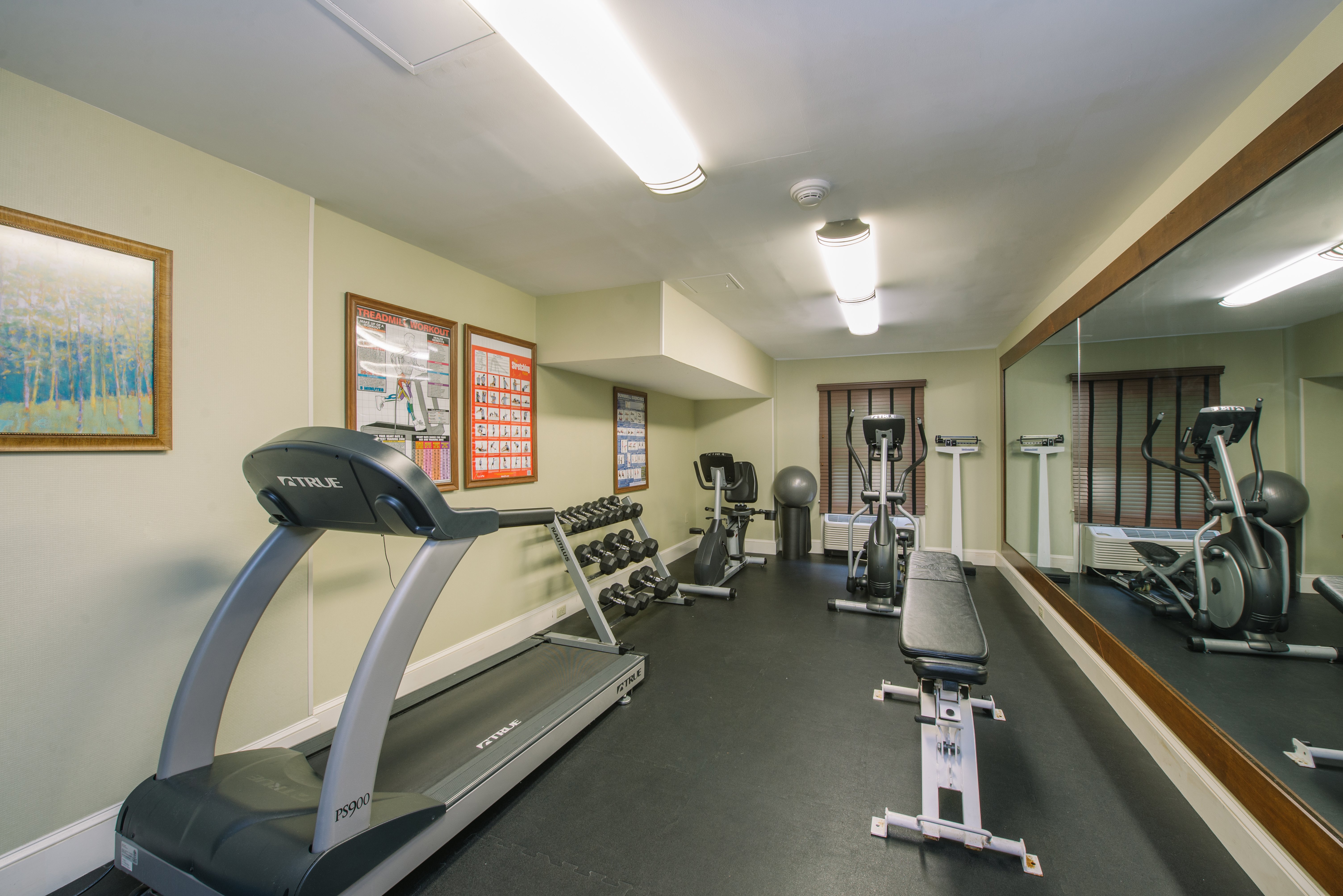 holiday inn express and suites merrimack by ihg