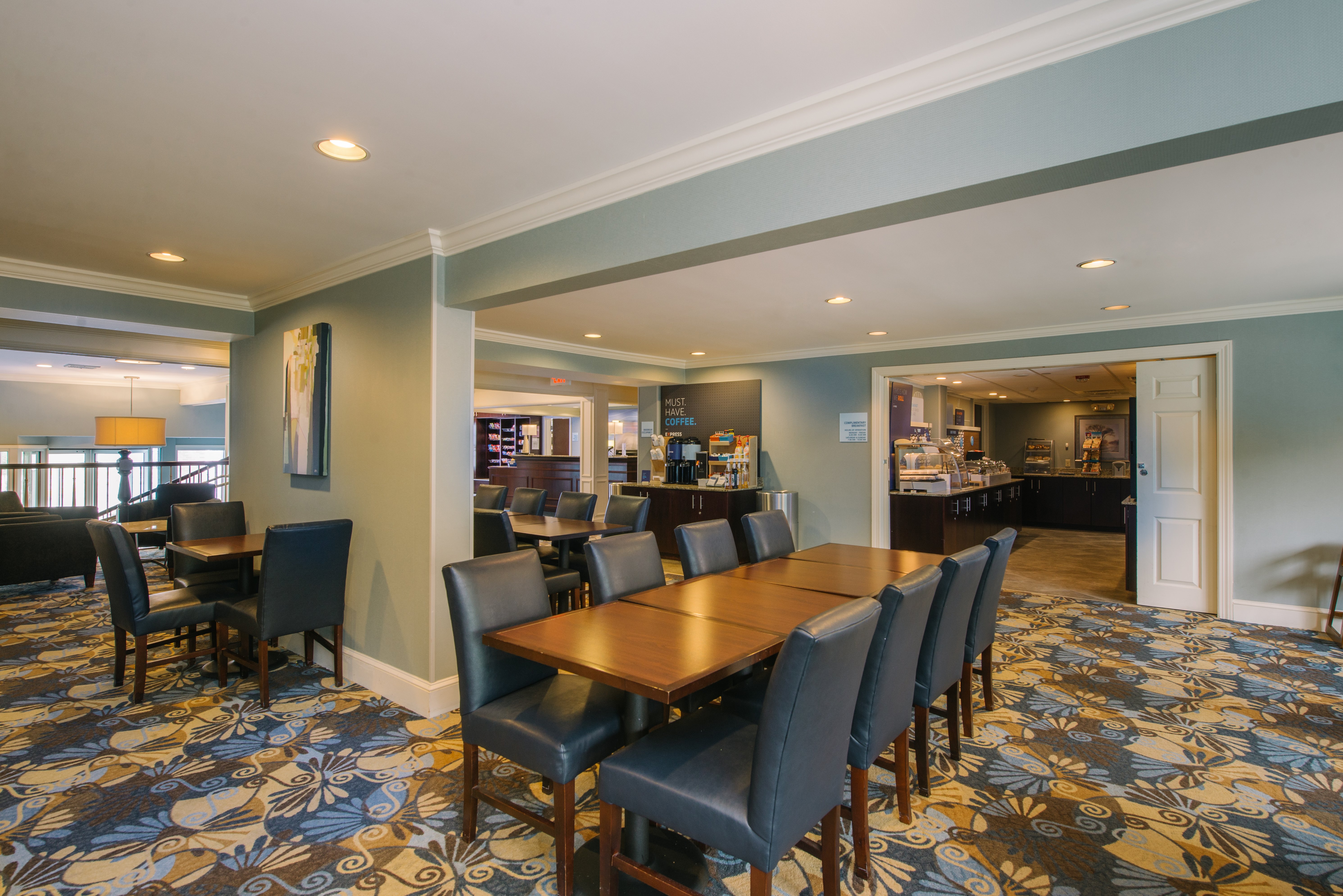 holiday inn express and suites merrimack by ihg