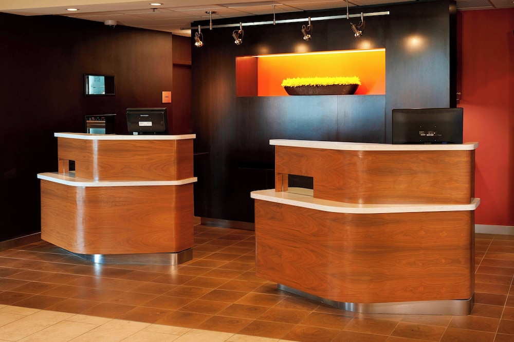 courtyard by marriott toledo airport holland