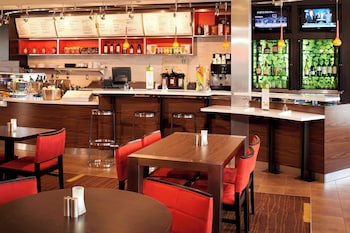courtyard by marriott toledo airport holland