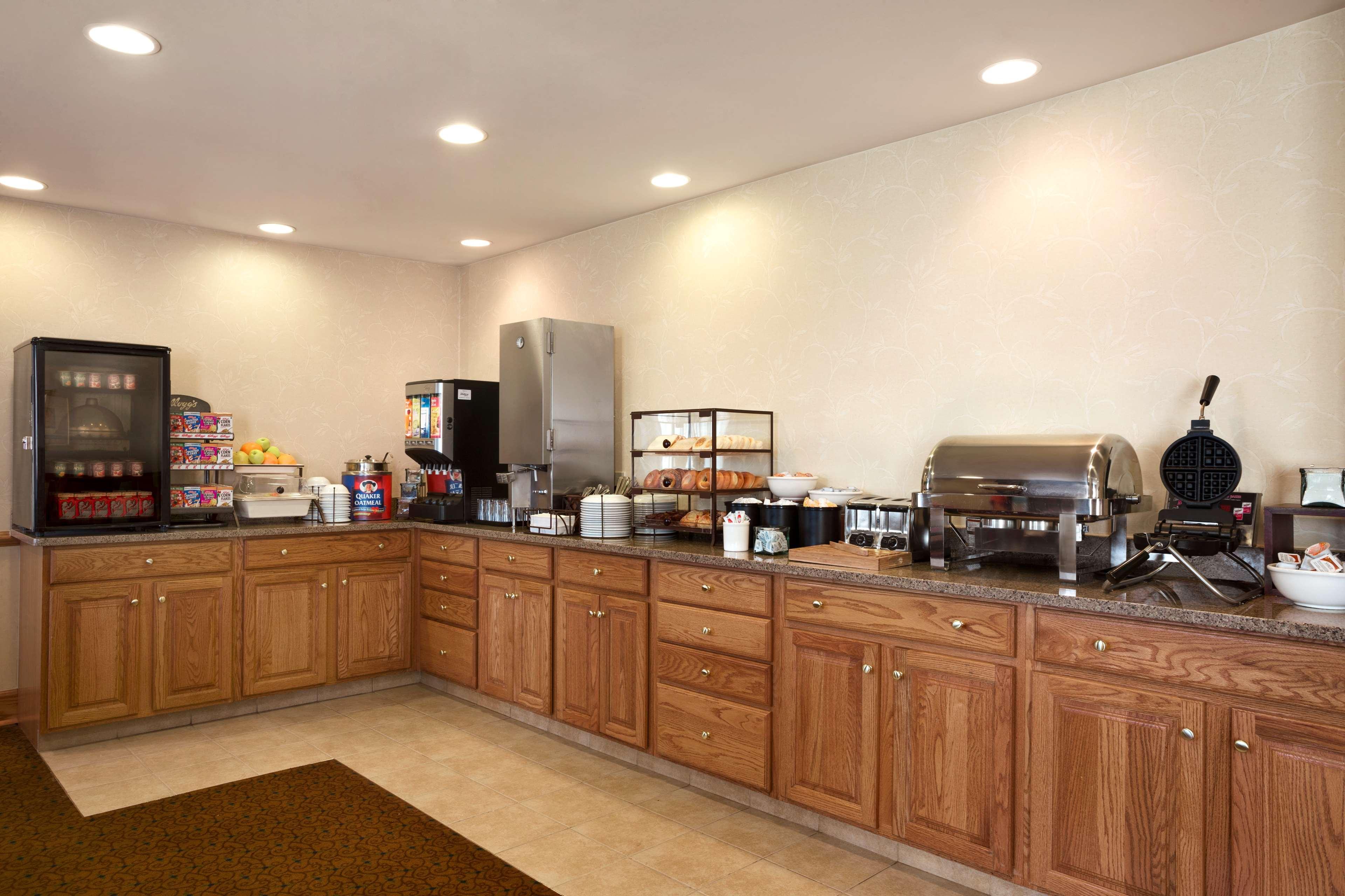 country inn and suites by radisson toledo oh