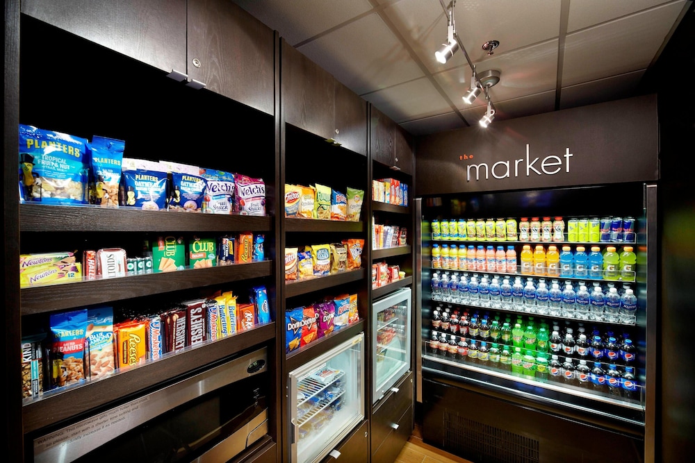 courtyard by marriott state college