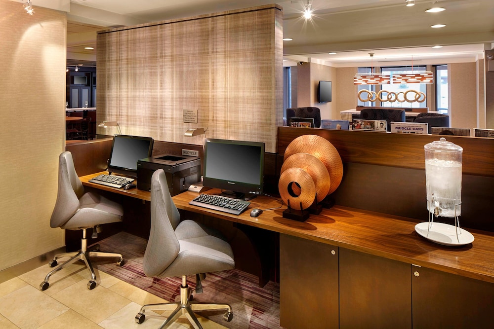 courtyard by marriott state college