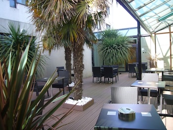 hotel oceania nantes aeroport