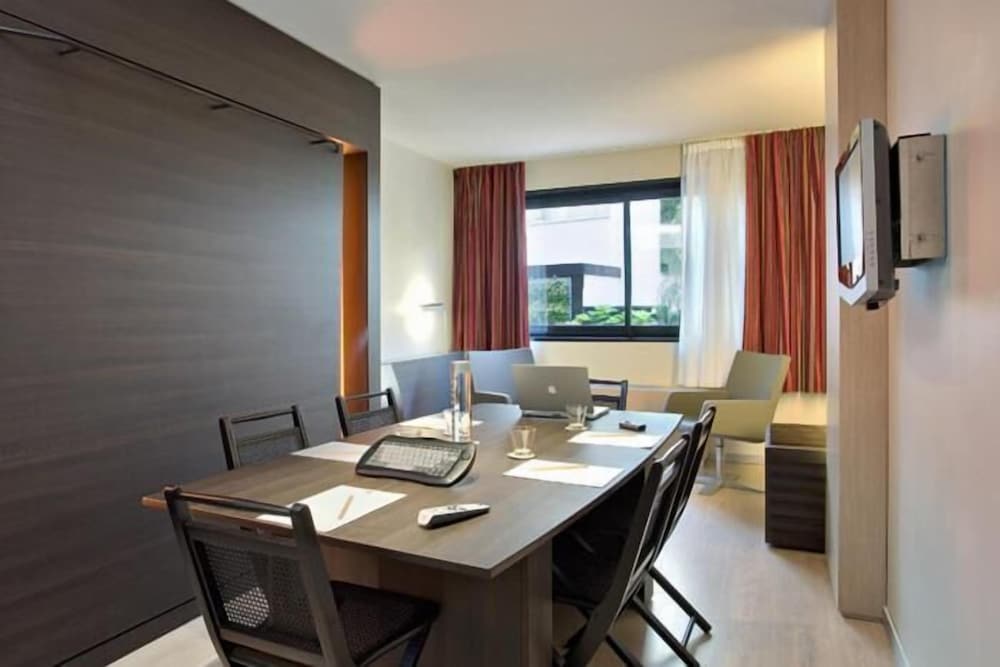 Hôtel Oceania Nantes Aéroport,Loire-Atlantique>>Bouguenais,4 star