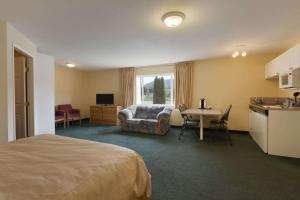 Days Inn & Conference Centre By Wyndham Penticton,Okanagan Valley>>Kelowna,3 star