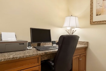 country inn and suites by radisson moline airport il