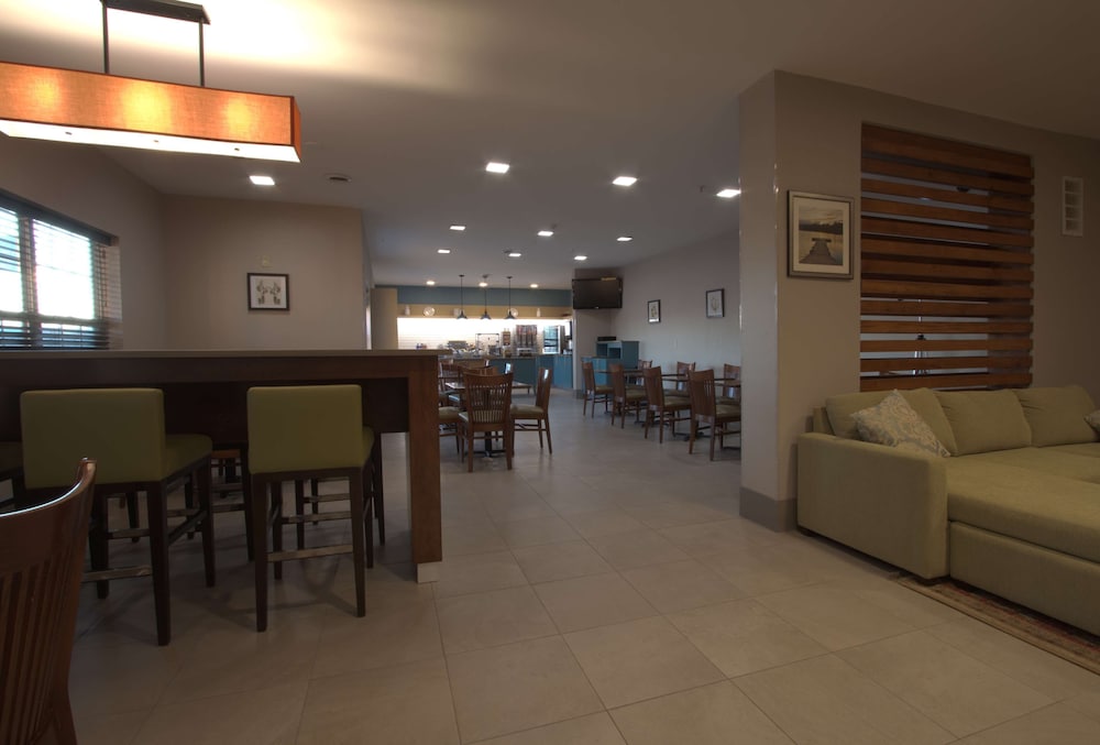 country inn and suites by radisson moline airport il