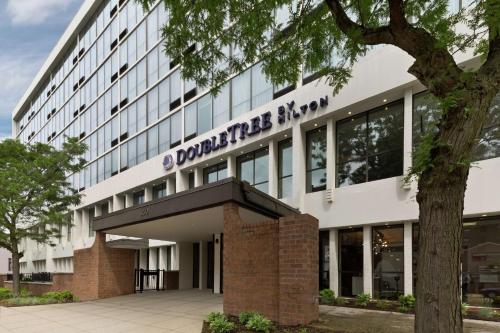 doubletree by hilton jamestown