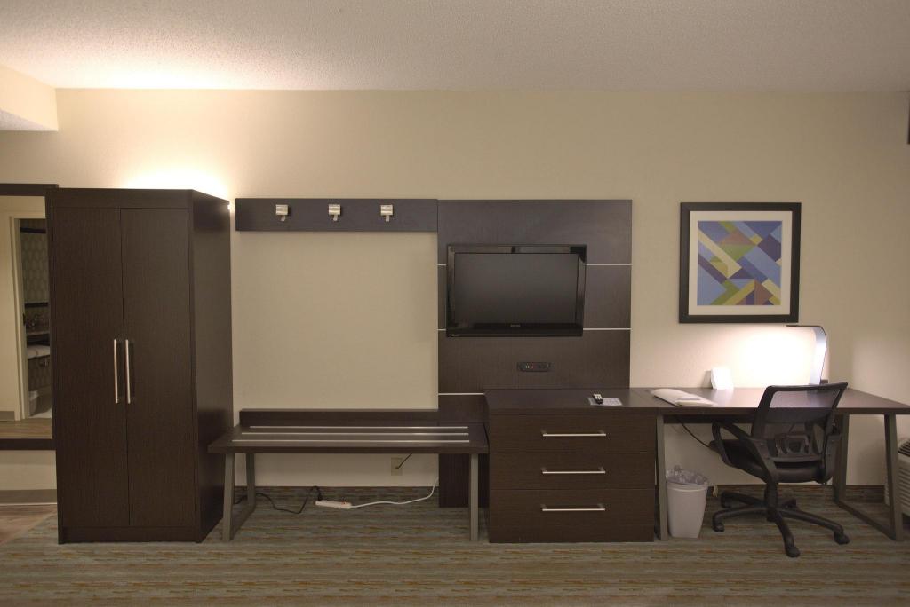 holiday inn express anderson by ihg