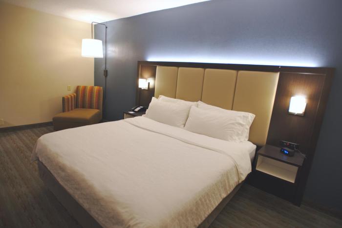 holiday inn express anderson by ihg