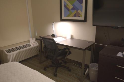 holiday inn express anderson by ihg